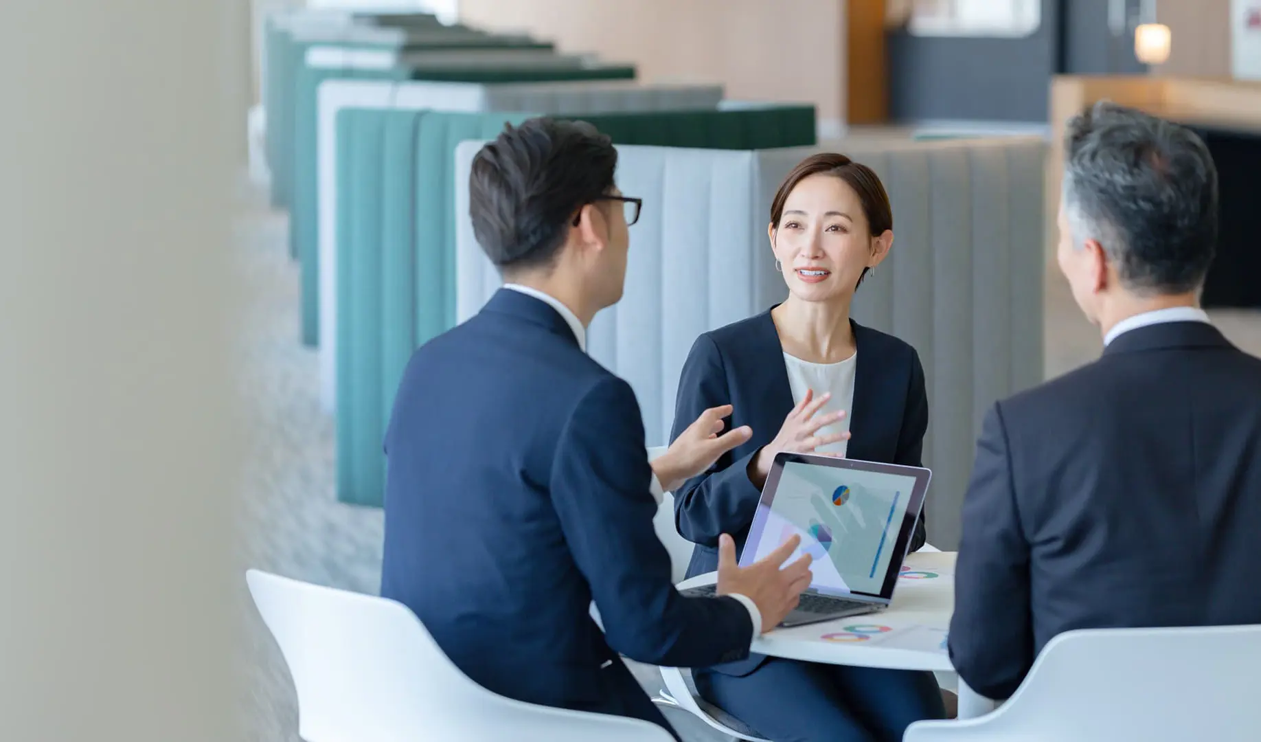 Business Case Development 2 Adobestock 1348873371